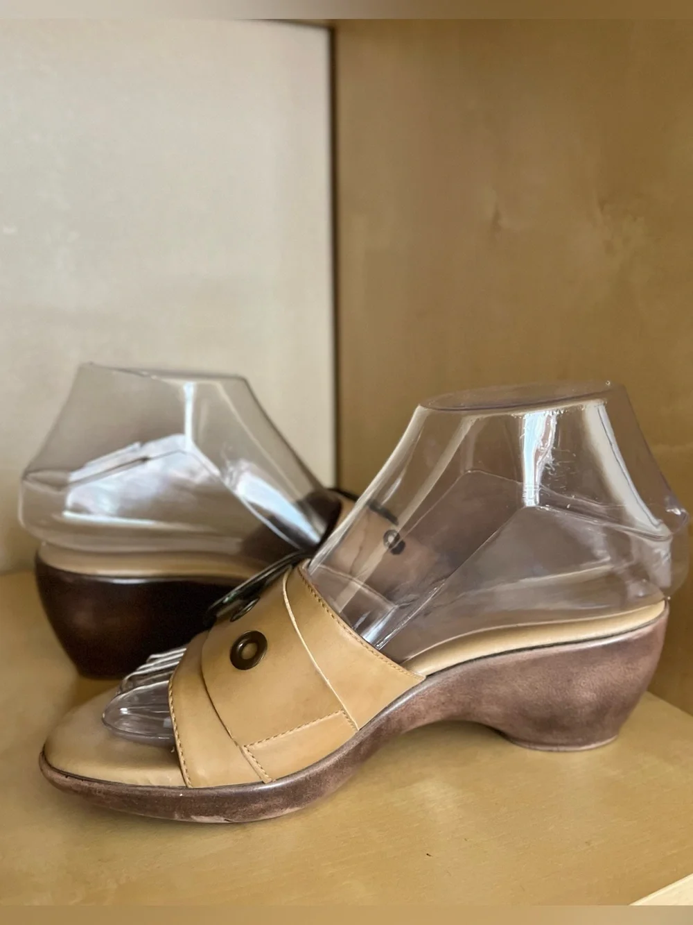 Harley-Davidson Macie Ring Tan Slide Heeled Sandals with Brass-Tone Buckle